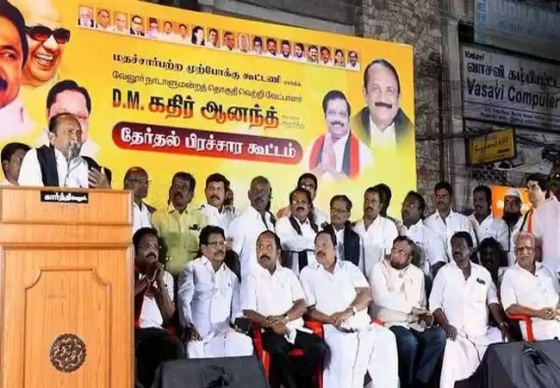 வேலூர் தேர்தல்! திமுகவின்  கடன் தள்ளுபடிகள்,இலவசங்கள் கை கொடுக்குமா? ஒரு பார்வை.