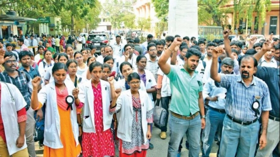 அரசின் மிரட்டலால் பணிந்த மருத்துவர்கள்! பணிக்கு திரும்பி வருவதாக தகவல்