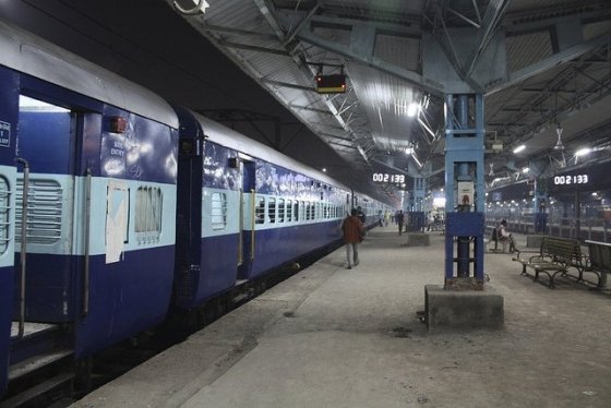 ரெயில் நிலையங்களில் பிளாட்பாரம் டிக்கெட்டின் விலை உயர்வு! வெளியான அதிரடி உத்தரவு