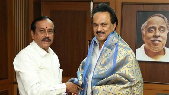 ஹெச்.ராஜா மற்றும் ஸ்டாலின் திடீர் சந்திப்பின் பின்னணி என்ன? பாஜக திமுக கூட்டணியா?
