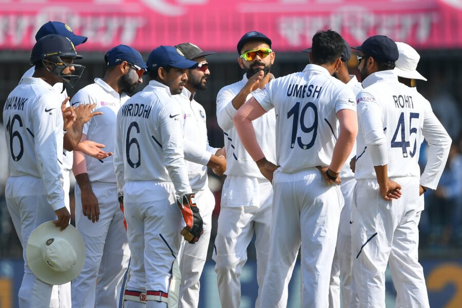 முதல் டெஸ்ட்: டாஸ் வென்று பேட்டிங் செய்து வரும் வங்கதேச அணி