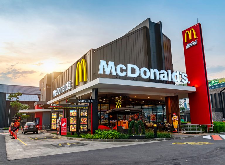 உலக அளவில் McDonald’s உணவங்களின் விற்பனை வீழ்ச்சி