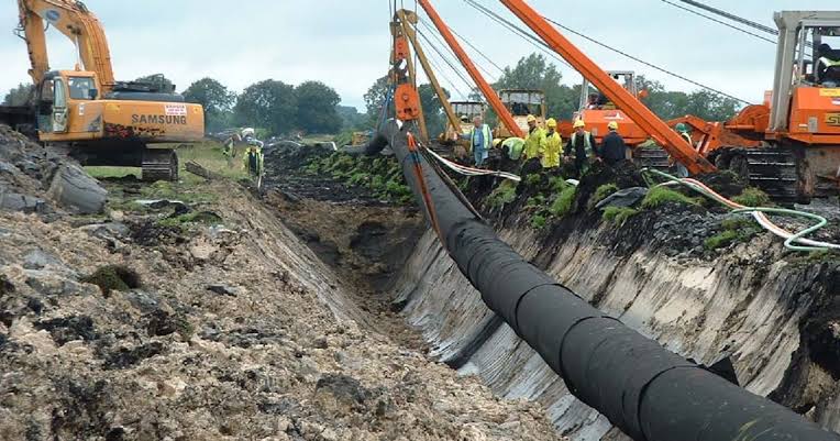 Does the Government support for Gail gas pipeline version on protected farmland