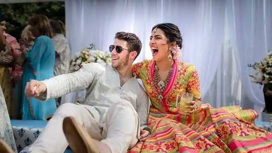 Want to know Priyanka Chopra's love story to run? Husband is ten years younger than them !!