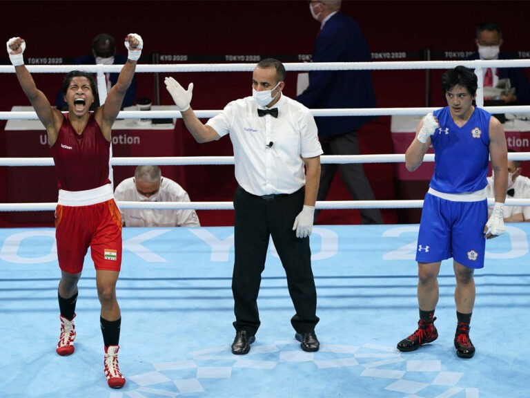 Tokyo Olympics: First athlete to secure India's first boxing medal Qualify for the semifinals !!