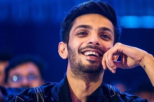 Friendship song sung by Anirudh as a Friendship Day special !! Viral on the website !!