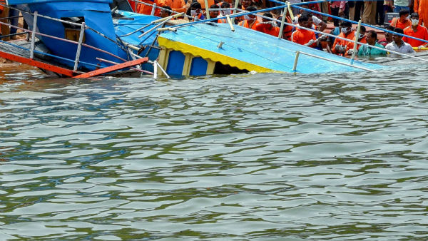 The boat in which the former Prime Minister was traveling capsized in the river. Shocking information released!