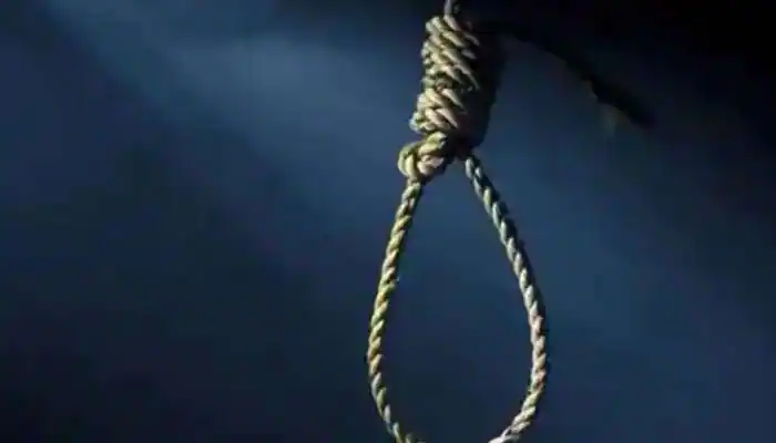 Sixth grade student suddenly hanged herself!