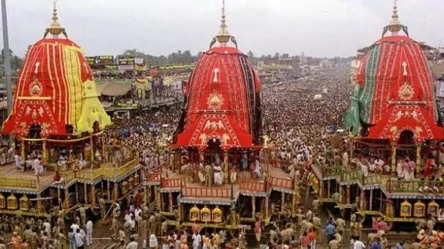 Puri Jegannathar Chariot Festival is celebrated with much fanfare !! Devotees in excitement !!