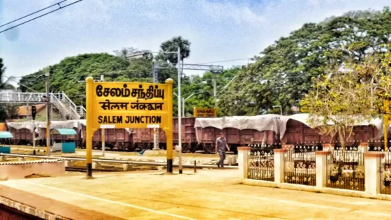 காணாமல் போன மகள் மணப்பெண்ணாக மாறி வந்ததால் பெற்றோர்கள் அதிர்ச்சி! காவல்துறை சமரசம்!