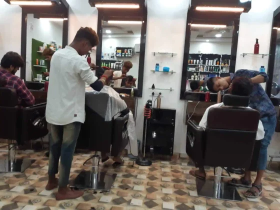 முகத்தை அழகாக்க பியூட்டி சலூனிற்கு சென்ற சிறுவன் மருத்துவமனையில் அனுமதி! போலீசார் வழக்கு பதிவு!