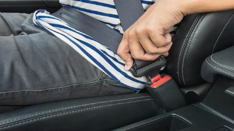 Mandatory seat belt for those in the back seat of the car! The central government's new action!