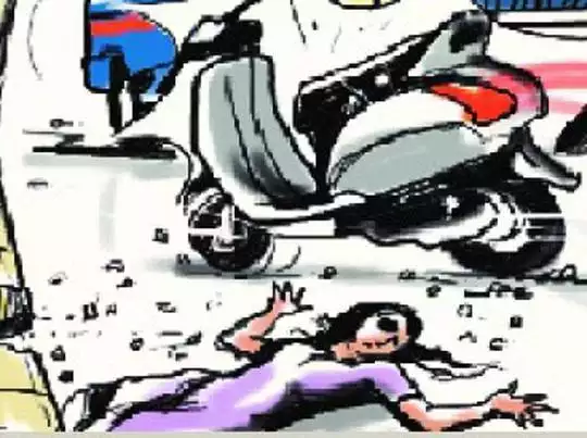 Sensation in Erode! Car and two-wheeler collide head-on, woman dies!