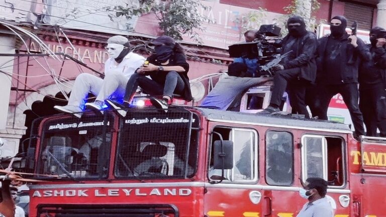 துணிவு ஷூட்டிங்கால் சென்னையில் டிராபிக்… அஜித்துன்னு நம்பி வந்து ஏமாந்த கூட்டம்!
