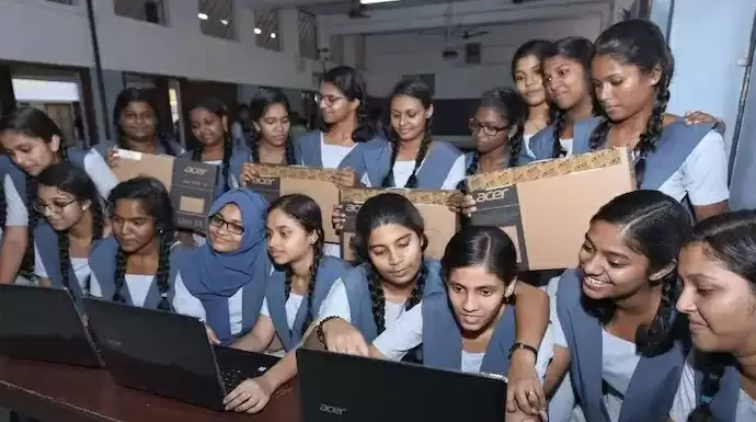 Breaking: Free laptop for school students! Action announcement released by the Chief Minister!
