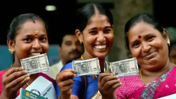 அரசு வெளியிட்ட அசத்தல் அறிவிப்பு! இந்த மாதமே குடும்ப தலைவிகளுக்கு ரூ 1000 வழங்கும் திட்டம் நடைமுறை!