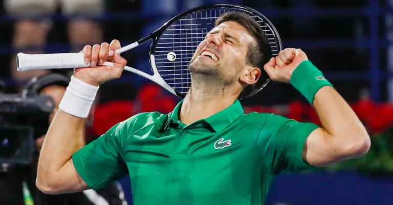 Djokovic advances to the quarter-finals
