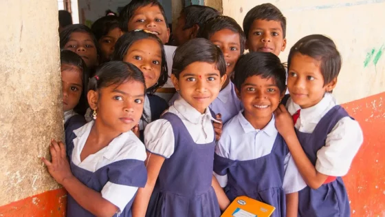 தமிழக அரசு தனியார் பள்ளிகளுக்கு உதவி செய்யவில்லை என்றாலும் உபத்திரம் செய்யாமல் இருந்தாலே போதும் – தனியார் பள்ளி நிர்வாகம்!!