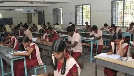 பத்தாம் வகுப்பு தனித் தேர்வர்களின் கவனத்திற்கு! அதிகாரப்பூர்வ இணையதளத்தில் சென்று ஹால் டிக்கெட் பதிவிறக்கம் செய்து கொள்ளலாம்!