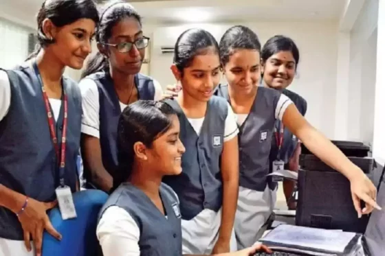 வெளியான +2 தேர்வு முடிவுகள்! தமிழில் இரண்டு பேர் மட்டும் தானா!!