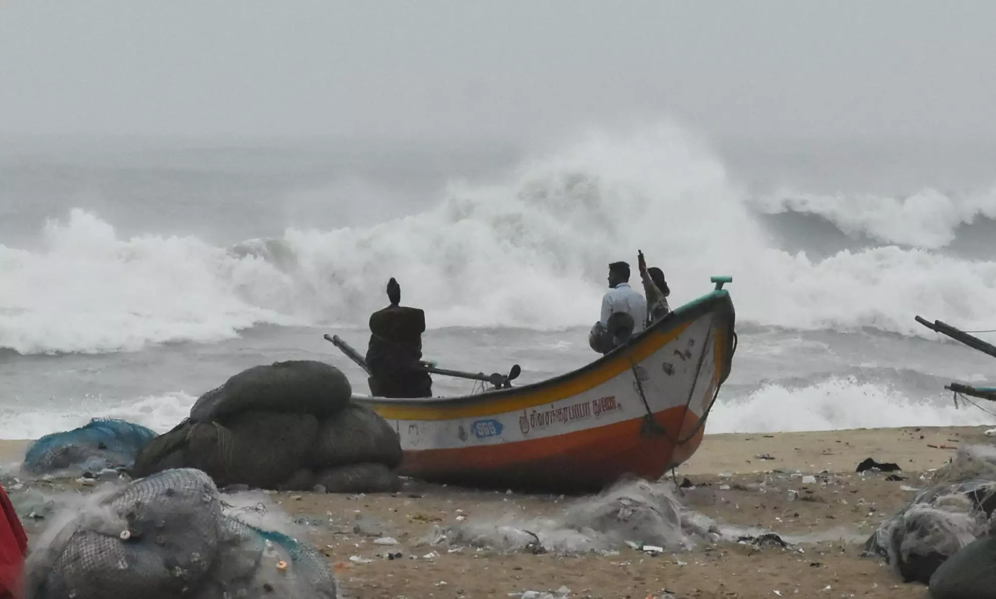 Fishermen banned from going to sea!! Fisheries department alert!!