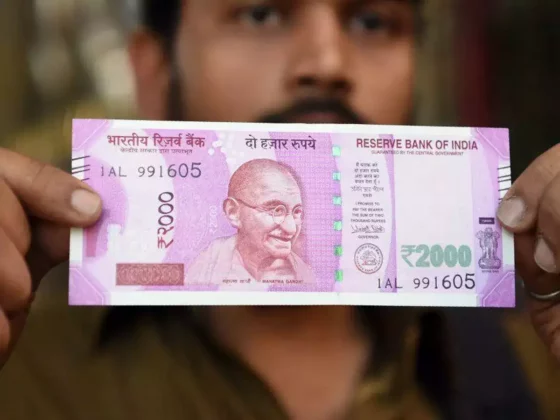 2000 ரூபாய் நோட்டை மாற்றி தந்தால் 15 லட்சம் லாபம்!!