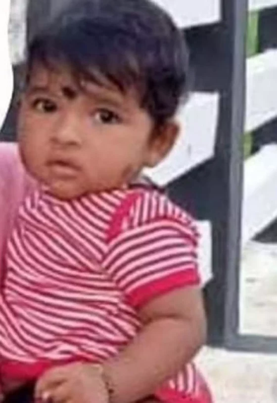 சார்ஜர் வயரை வாயில் வைத்த குழந்தை… மின்சாரம் தாக்கி பரிதாபமாக உயிரிழப்பு!!
