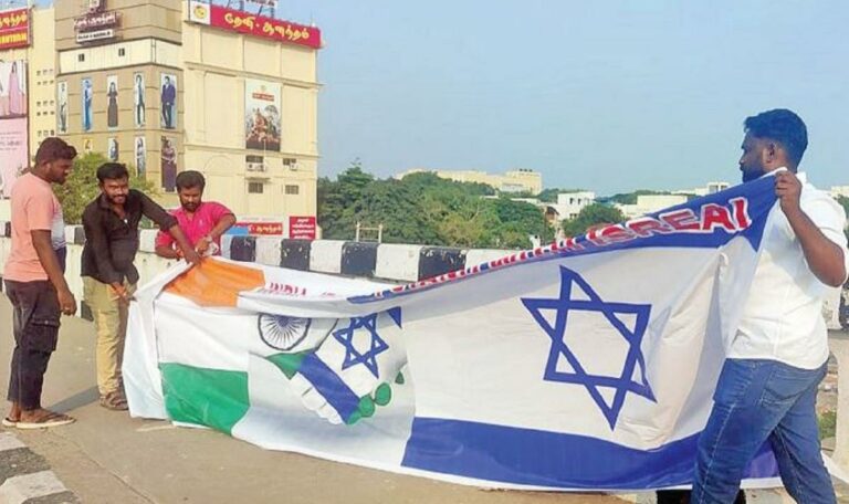 israel-flag-with-indian-flag-jai-sriram-slogan-protest-to-oppose-left-wing-bjps-anarchy-at-its-peak