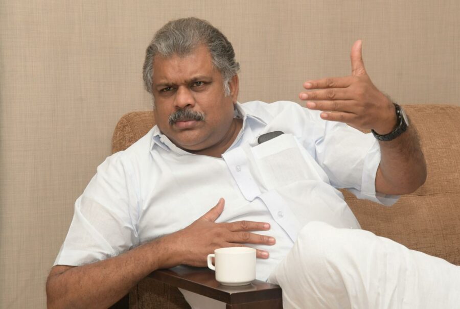 சைக்கிளை மீட்டெடுக்க போராடும் ஜி.கே வாசன்! உச்சநீதிமன்றம் அதிரடி!