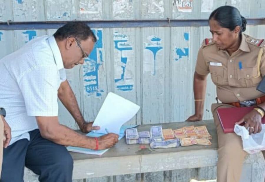 தமிழக முதல்வர் மற்றும் உதயநிதி ஸ்டாலின் படங்களை அச்சிட்ட பனியன்கள் பறிமுதல் – ராமநாதபுரத்தில் பரபரப்பு சம்பவம்!!