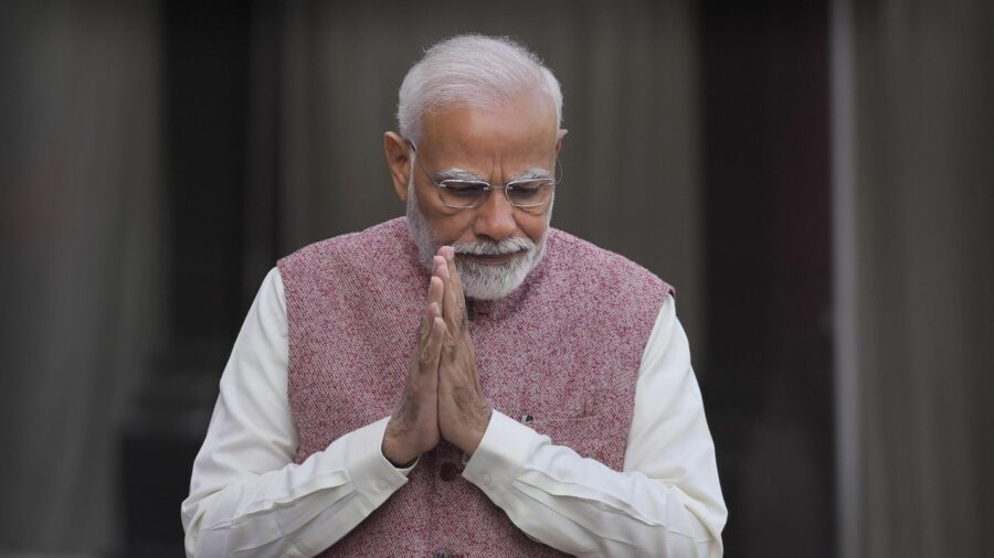 நான் மனிதப் பிறவியே அல்ல..!! பிரதமர் மோடி?