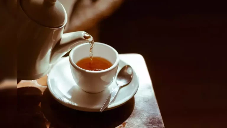 Migraine problem? Prepare coriander tea and drink it!