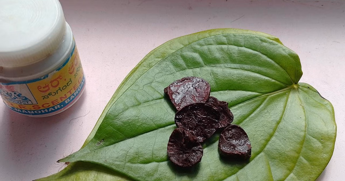 The habit of putting betel nuts which is slowly decreasing!! This is the secret of the health of our grandmothers!!