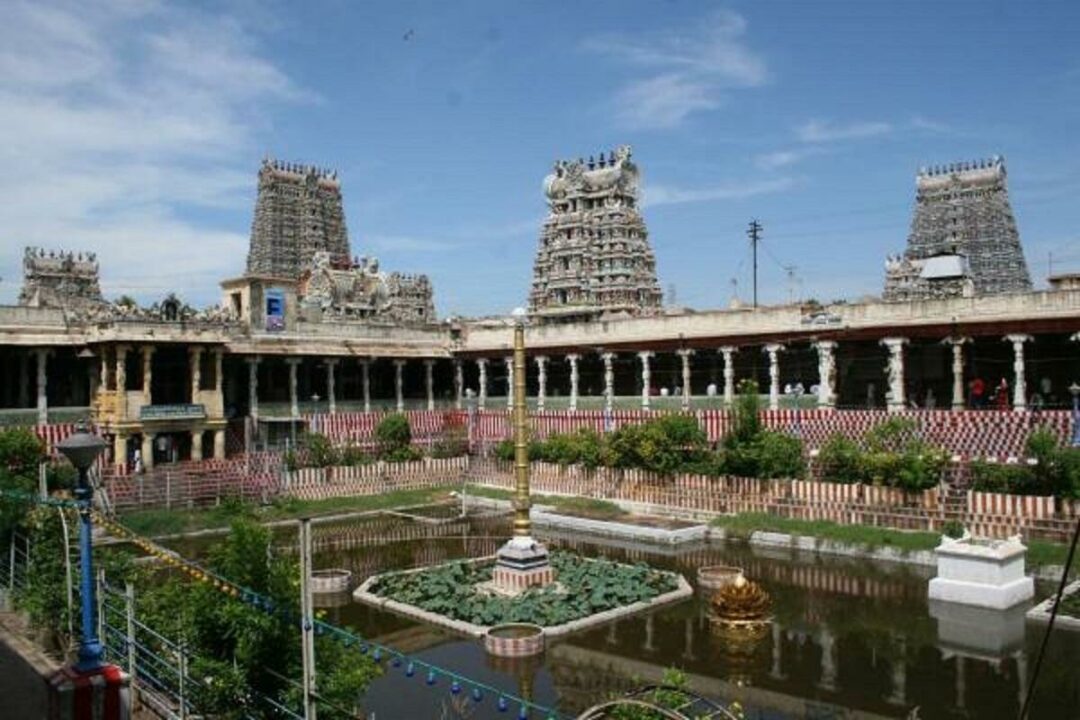 "Madurai Meenakshi Amman" Sri Rangam.. All this was demolished by DMK!! Turbulent Hindu Front leader!!