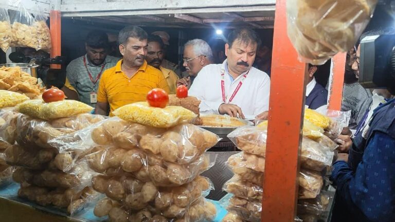 A must for panipuri shop owners! The order of the food department officer!