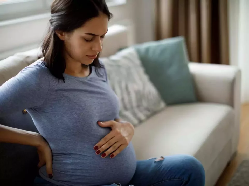 Pregnant women eat a spoonful of this powder to get rid of flatulence!!