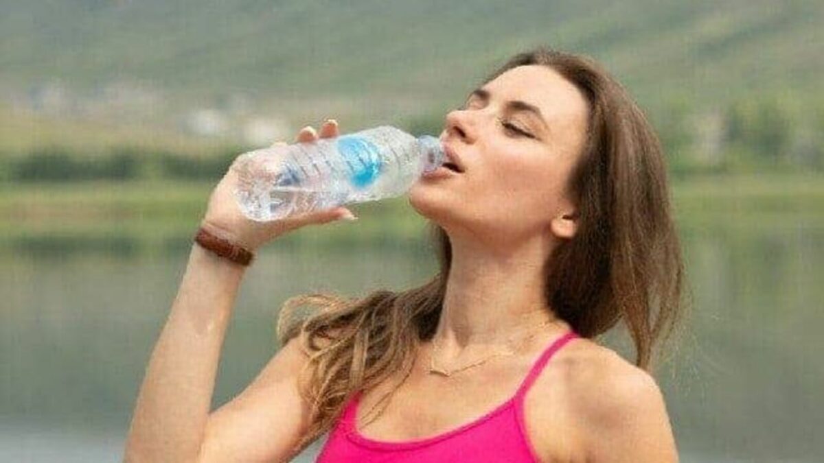 People beware! Water is good.. But if you drink it like this it will be dangerous for your life!!