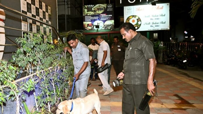 Bomb threat to restaurants in Tirupati