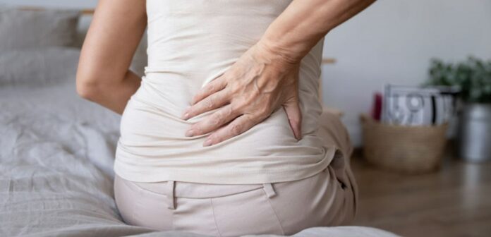 Don't be careless.. Chronic back pain can be symptoms of this cancer!!