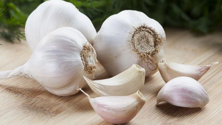 Add this to garlic and drink it and gas will disappear in minutes!