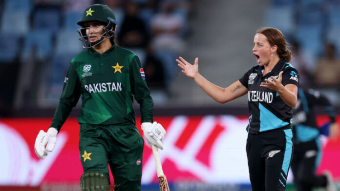 India's semi-final, New Zealand scored eight! Pakistan missed 8 catches!