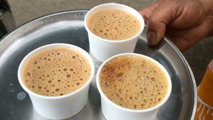 People who have the habit of drinking tea coffee in paper cups must know this!!