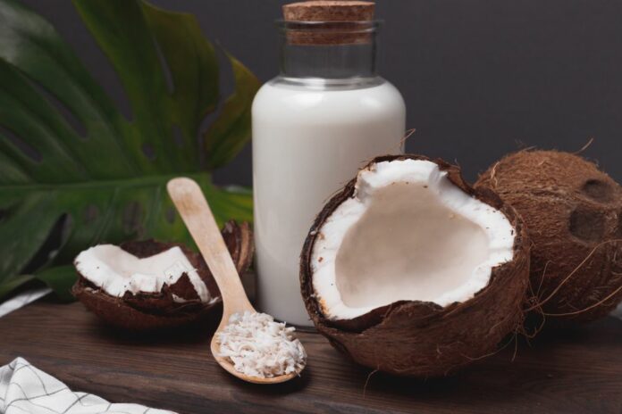 Can drinking a cup of coconut milk daily have so many benefits for the body?