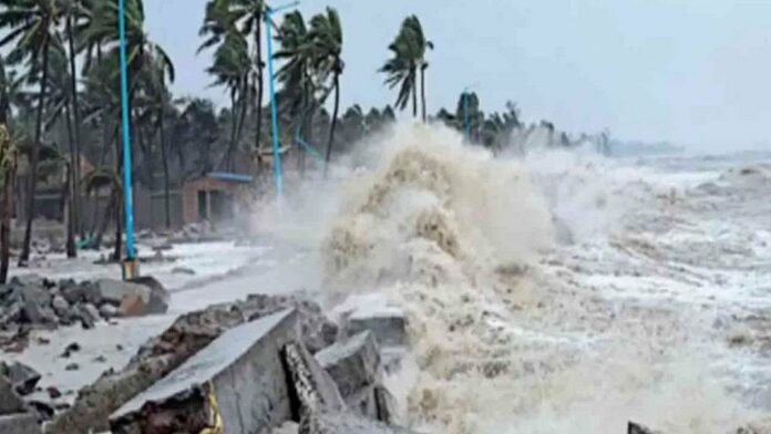 A giant is formed in the Bay of Bengal! Super Storm Dana...