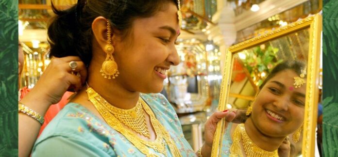 Will the dream of buying gold come true? Gold price close to Rs.59000! People in shock!