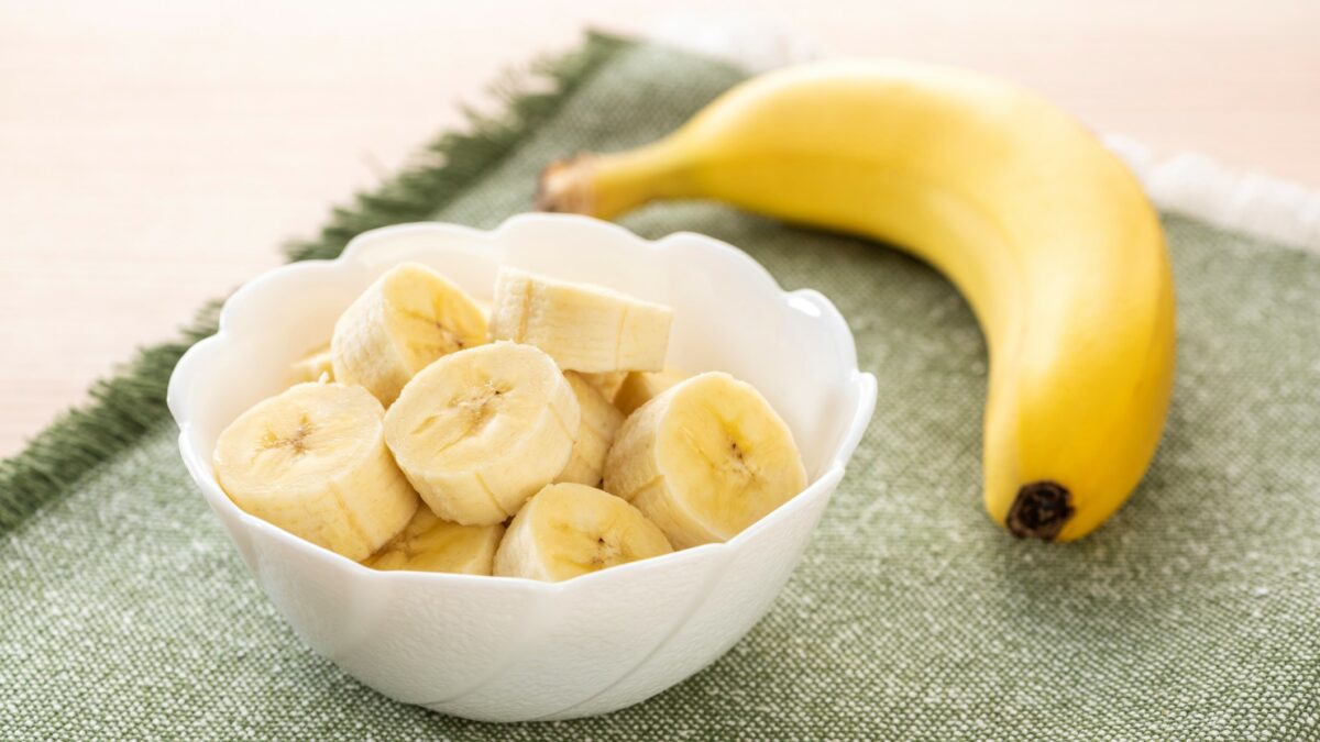 If you put this 1 thing in banana and eat it, you won't have any problem with longevity!!