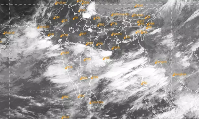 Weather Center Alert!! STRENGTHENING LOW PRESSURE AREA!!