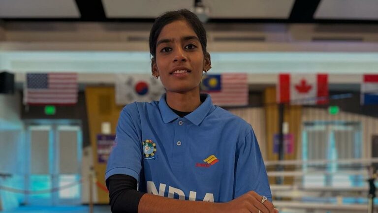 "Auto Driver's Daughter Wins 3 Golds In World Cup"!!