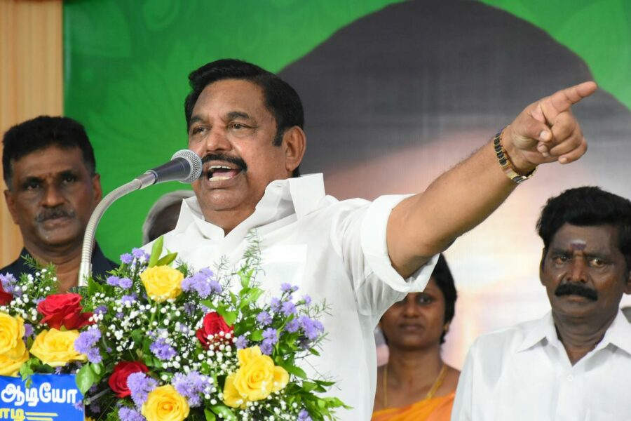 அதிருப்தியில் எம்.எல்.ஏக்கள்!. விருந்து கொடுத்து சமாதானம் செய்யும் பழனிச்சாமி!..