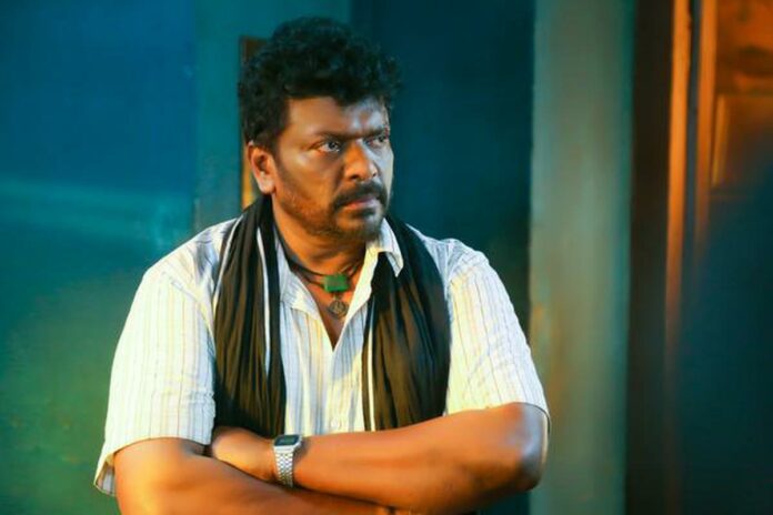 Gold jewelery has gone missing in Director Parthiban's office.